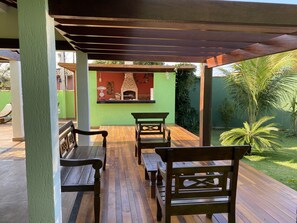 Outdoor dining - Charm and peace in Ferradura (Armação dos Búzios)
