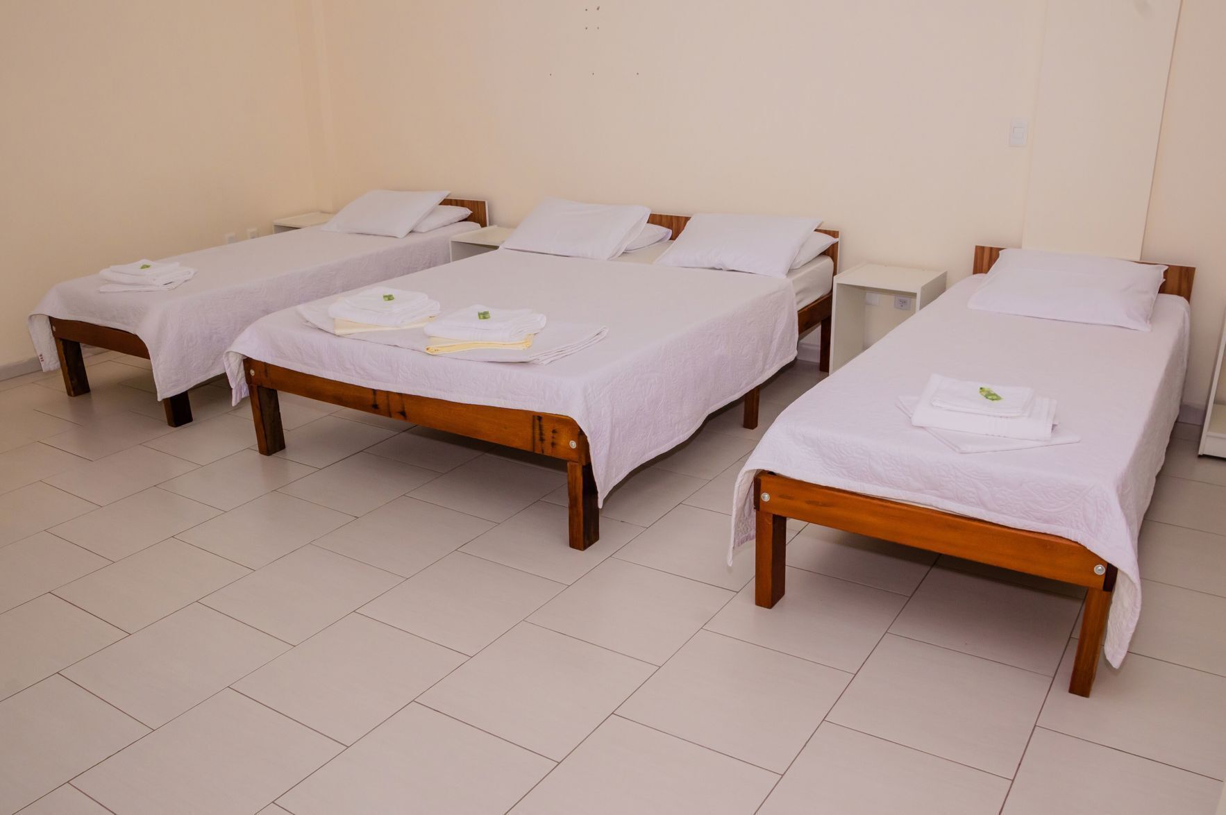 Ropa de cama de alta calidad, cubrecamas y colchones con pillow-top 