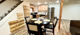 Comfortable 2-bed Condo, Southwestern Travel Hub