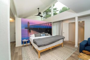 4 Schlafzimmer, Schreibtisch, Bügeleisen/Bügelbrett, Reisekinderbett