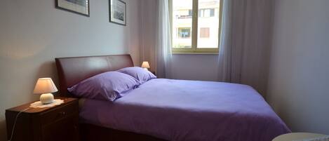 2 bedrooms, Internet, bed sheets