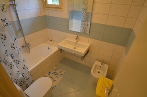 Bañera, toallas