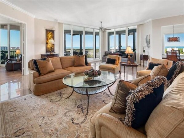 Smart TV, DVD player, stereo