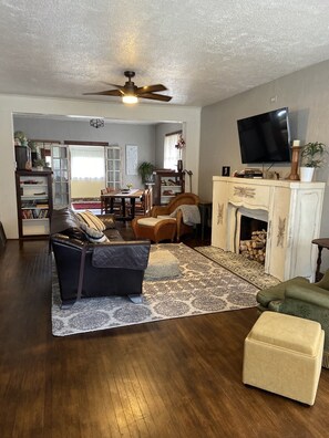 Smart TV, DVD player, books