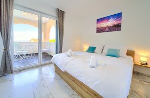 3 bedrooms - Holiday house SEA & SUN RESIDENCE (Malinska)