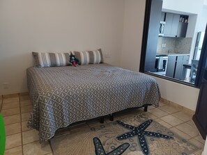 1 dormitori, planxa i posts de planxar, wifi gratuïta i roba de llit 