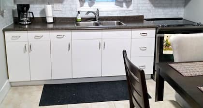 Toronto Furnished Living- Niagara Falls
