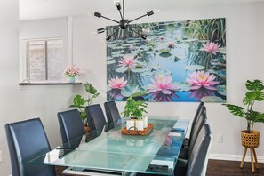 Dining - Cheerful 4 bedroom home in a serene neighborhood (Dallas)