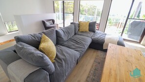 Televisie en een tafeltennistafel