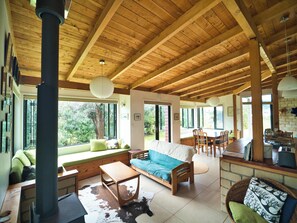 Takka, kirjoja, stereot