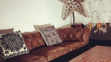 TV, books