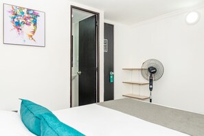 Habitación doble | Ropa de cama hipoalergénica, wifi gratis, ropa de cama