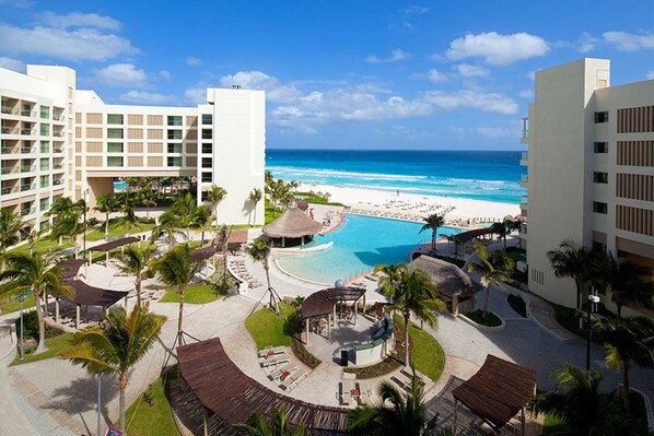 Piscine extérieure, piscine chauffée