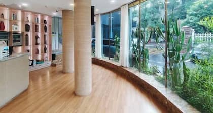 Yizhang Fuhao Hotel
