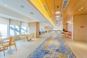 Unclassified image, 2 of 25, button - Lindao Holiday Inn (Chengdu)