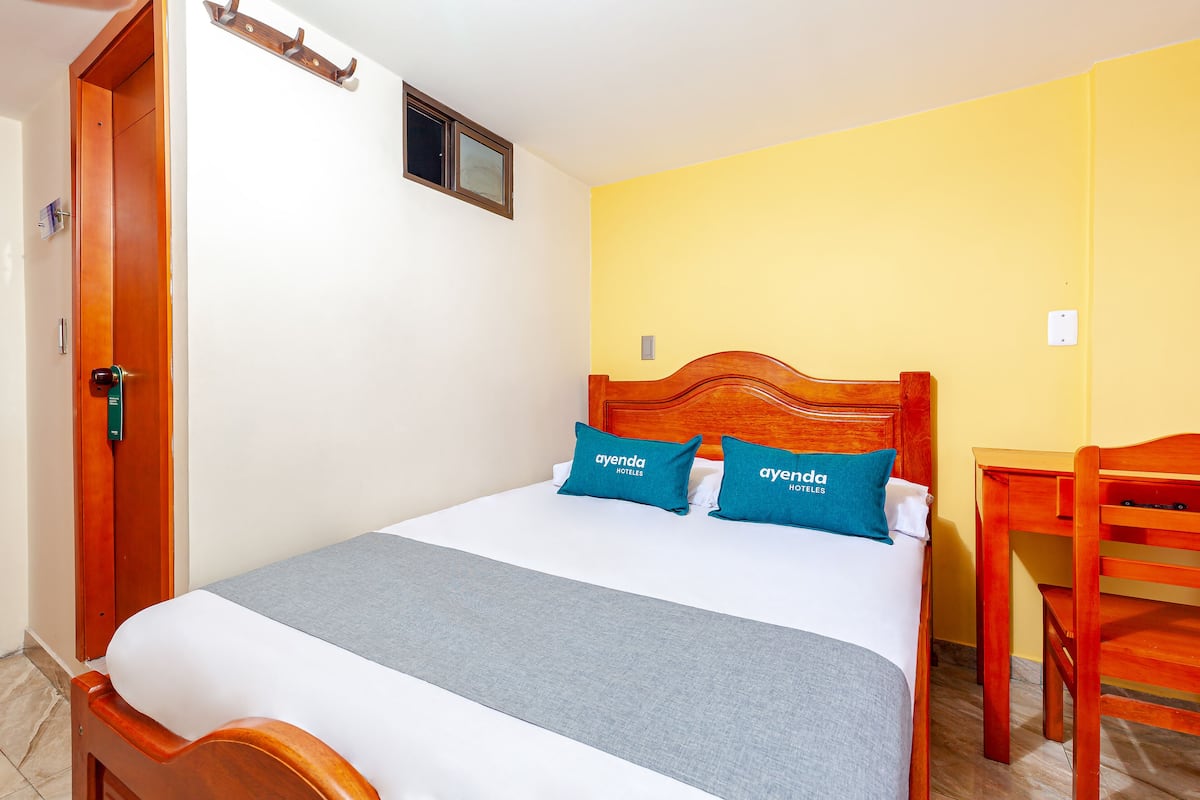 Standard Double Room | Hypo-allergenic bedding, free WiFi, bed sheets