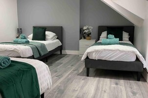 Apartment, Multiple Beds | 2 bedrooms, free WiFi, bed sheets