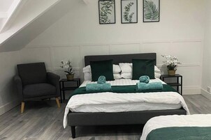 Apartment | 2 bedrooms, free WiFi, bed sheets
