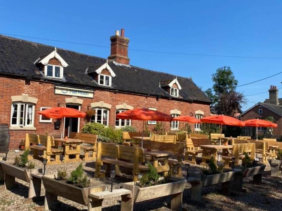 Chambre Double Confort, accessible aux personnes à mobilité réduite, salle de bains attenante | Extérieur