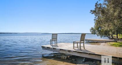 Sunset Escape - Reserve Waterfront w/ Kayaks