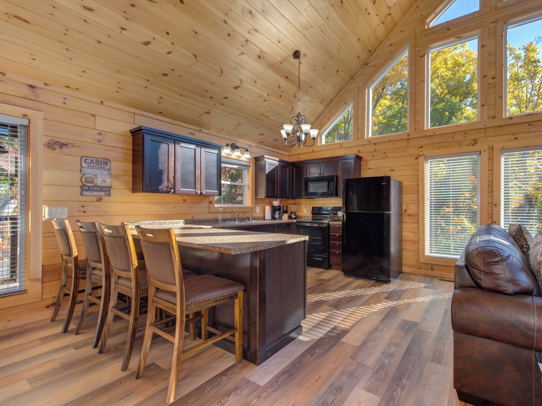 Studio (3 Bedrooms) | Property amenity