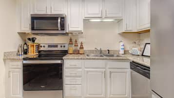 Condo (#1501 - No Pets) | Property amenity