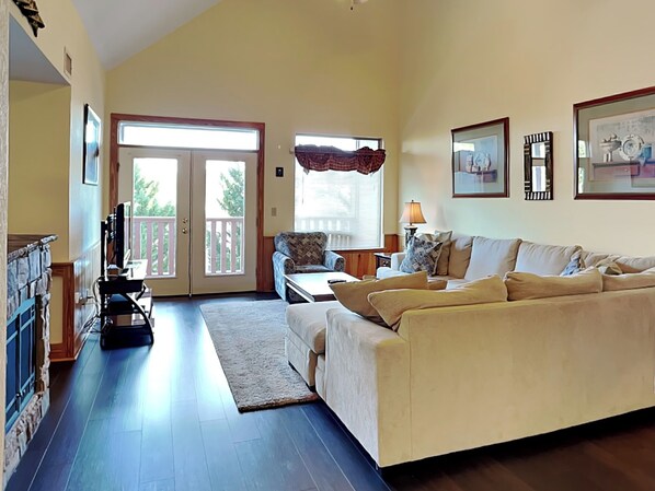 Condo (3 Bedrooms) | Tiện nghi, dịch vụ nơi lưu trú