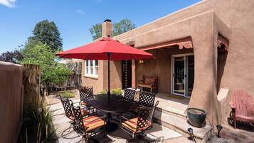 House (3 Bedrooms) | Property amenity