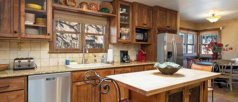 House (3 Bedrooms) | Property amenity