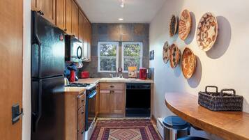 House (1 Bedroom) | Property amenity