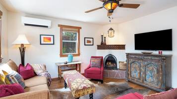 House (1 Bedroom) | Front of property