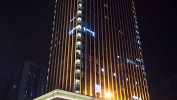 المنشأة من الخارج