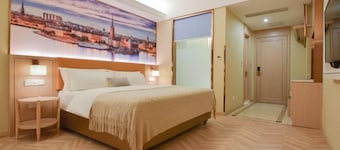 Hexi Hotel (Tongliang Wanda Plaza Branch)