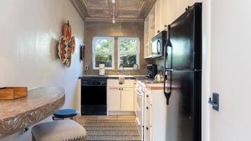 House (1 Bedroom) | Property amenity