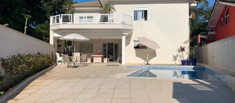 HOUSE 180M FROM GUARATUBA BEACH
