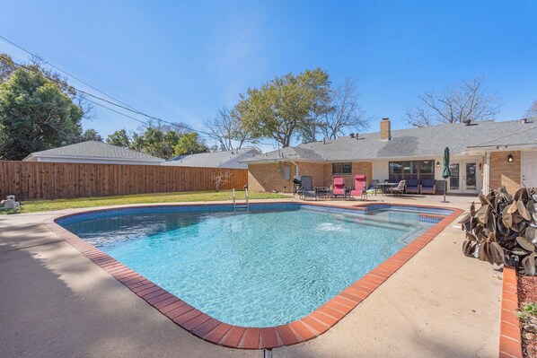Pool - Private Pool Modern Elegant Contemporary Ranch-Style Home, 5 mins to NASA/Kemah (Seabrook)