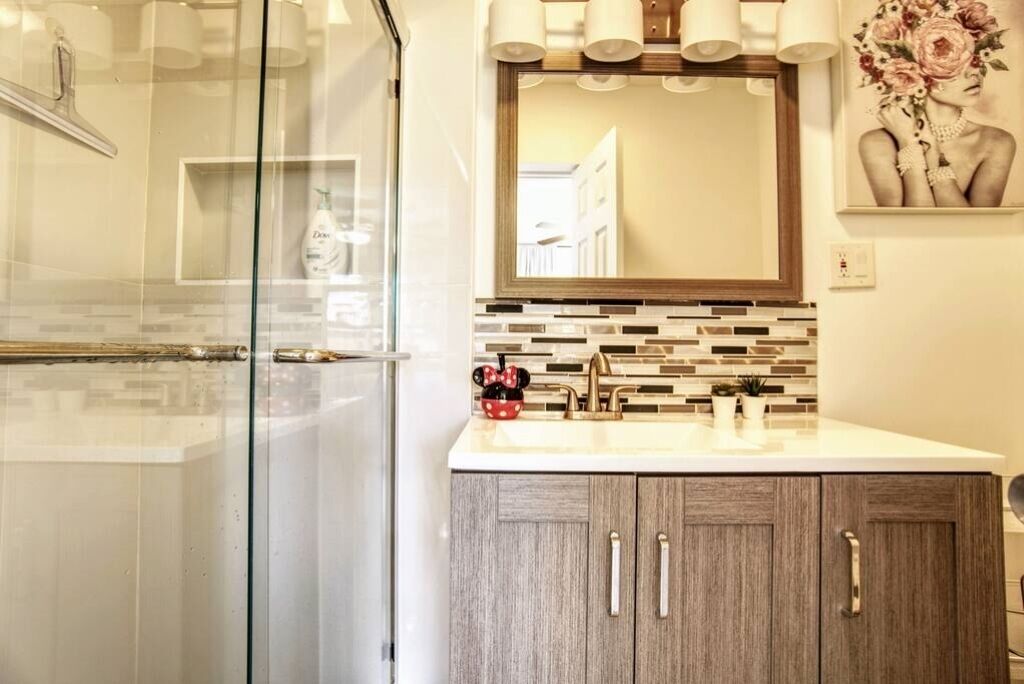 Private bathroom in Master bedroom.