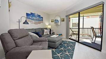 Smart TV, books, stereo