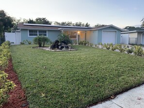 Property grounds - Sunny Days Heated/ Salt Water Pool Home (New Port Richey)