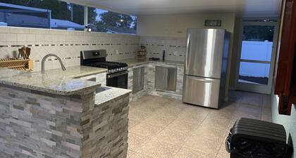 Sunny Days Heated/ Salt Water Pool Home