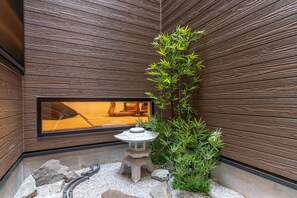 House | Free WiFi, bed sheets - Yadoya Ryusenjicho (Tokyo)