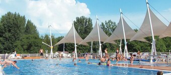 Bonito apartamento en villa para 5 personas con piscina, WIFI, A/C y terraza