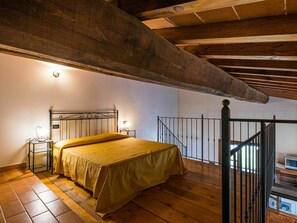 1 quarto, berço de viagem, Wi-Fi de cortesia, roupa de cama