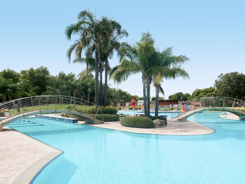 Lovely apartment in villa for 5 people with A/C, pool, terrace and pets allowed