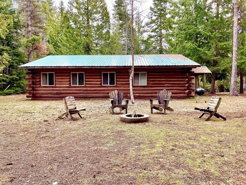 Rustic log cabin 