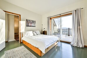 3 bedrooms, desk, free WiFi, bed sheets - Log House - Sauna - View on Mont-Tremblant (Lac-Supérieur)