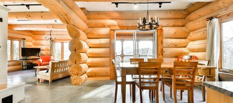 Log House - Sauna - View on Mont-Tremblant