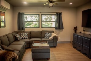 Smart TV, fireplace, video games, DVD player