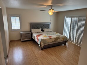 4 bedrooms, free WiFi, bed sheets