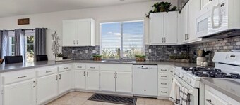 Nice remodeled House for rent in West side of Palmdale